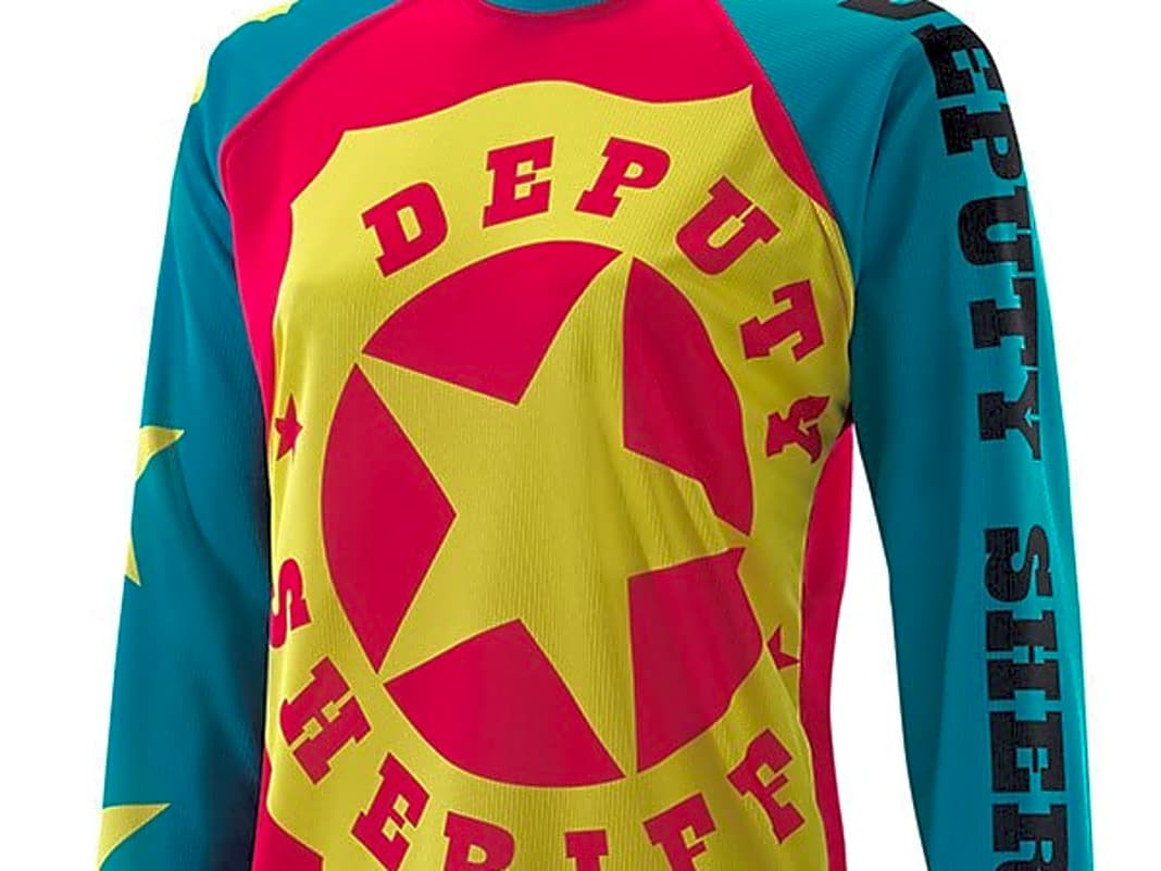 Deputy Sheriff: Bike-Klamotten im US-Look für Damen und Herren