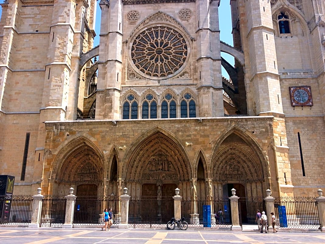 Eine der schönsten Kathedralen auf dem ganzen Weg steht in Leon
