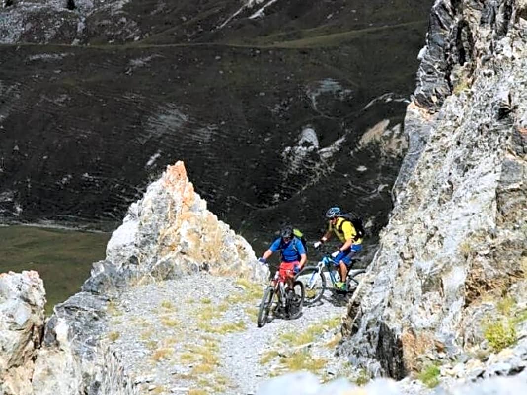 Mountainbiken im Valle Maira im Piemont.