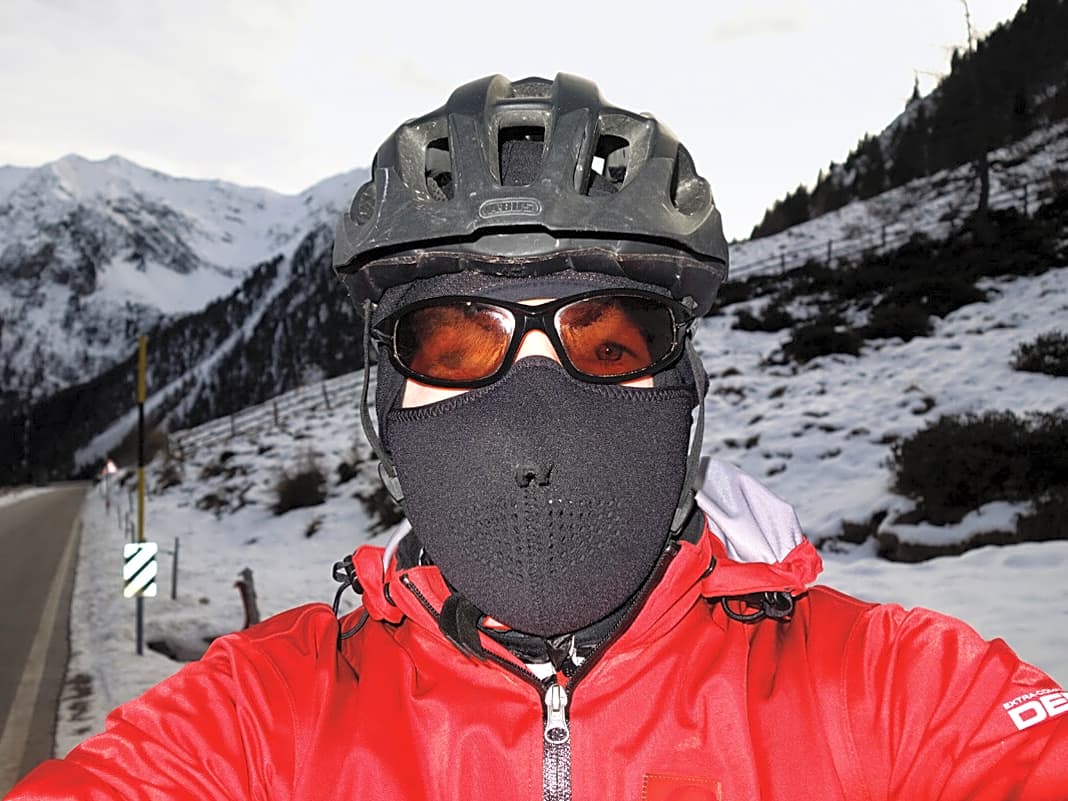 Winter-Transalp: Thomas Bauer hinter der Kälteschutzmaske