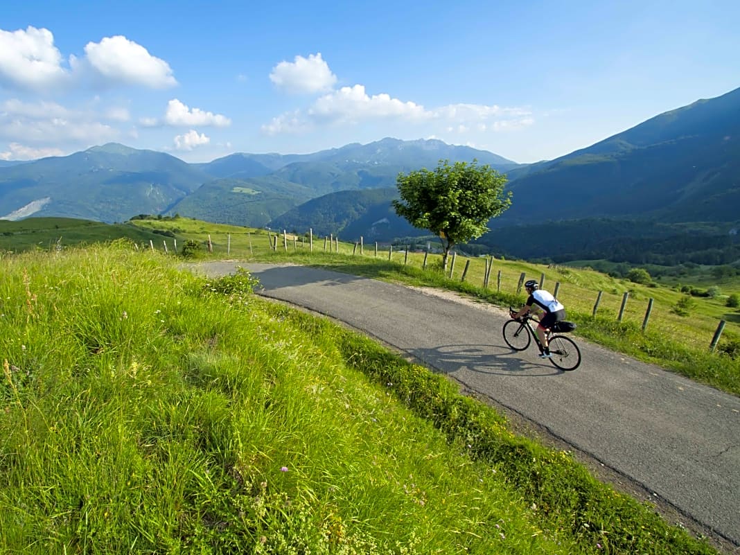 Rennradtouren durch Piemont, Ligurien und Toskana - In vier Etappen durch die einsamen Berge des Apennin