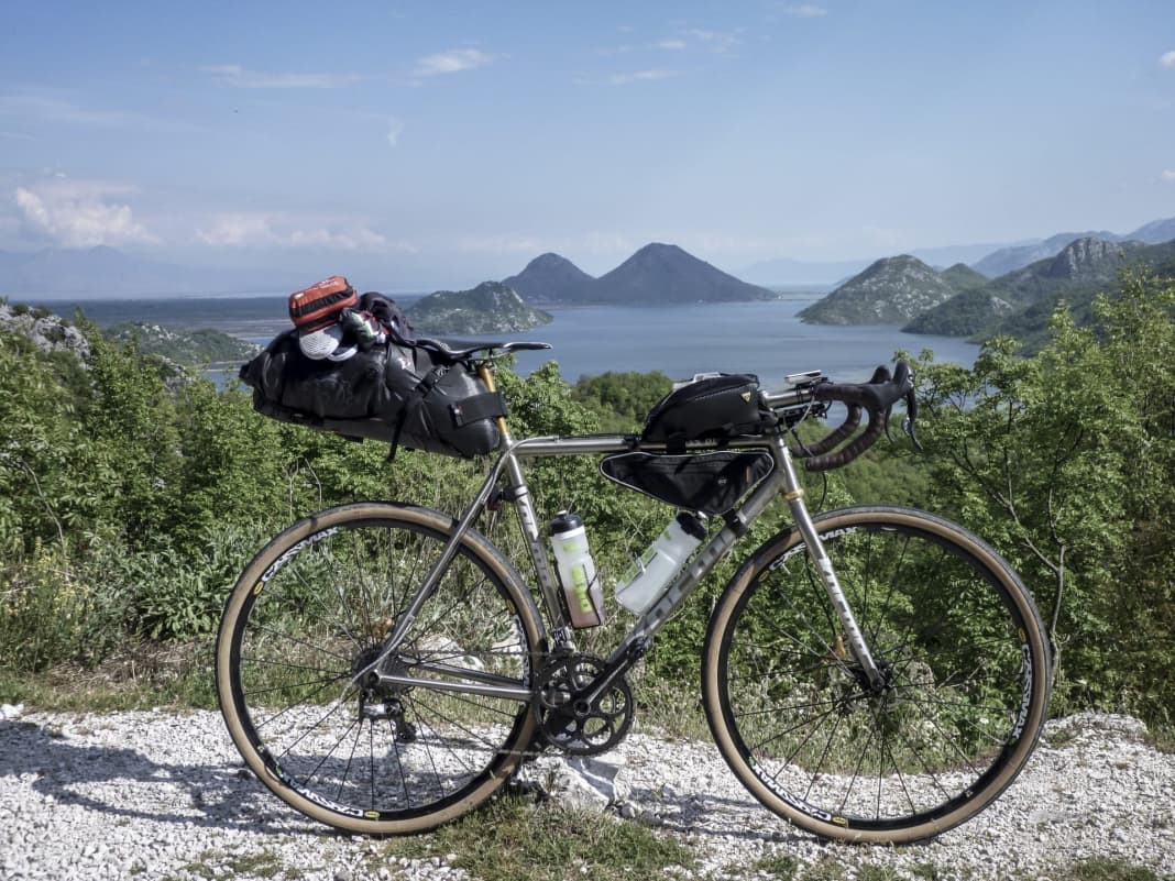 Gepäck am Rennrad - Ausrüstung für Rennradtouren