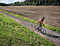 Einen Mehrwert bietet etlichen Rennradlern längst auch das Gravelbike: ob als Zweit-, Pendler- oder Winterrad.