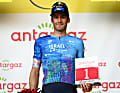 Bei der Tour de France 2022 hatte das Team ein ähnlich anmutendes Sondertrikot. Hier Hugo Houle, der die 16. Etappe gewann 