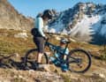 Für den Notfall besitzt das Trek Top Fuel ein Staufach im Unterrohr. Einmal mit den nötigsten Helferlein befüllt, kann man so manche Panne schnell beheben.