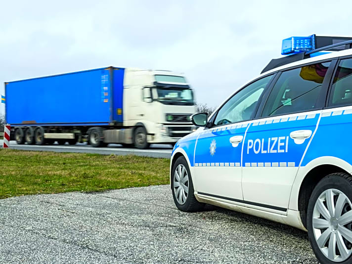 Mega-Coup: Im April entwendeten Profidiebe in der Oberpfalz Fahrräder im Wert von 1,6 Millionen Euro. Das gelang den Kriminellen mit Hilfe einer Phantom-Spedition. So gelangten sie an vier Last­wagenlieferungen mit über 800 Fahrrädern. Die Kripo ermittelt. Europaweit soll es laut Polizei ähnliche Betrugsmaschen gegeben haben.