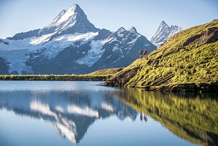  Hohe, schroffe Gipfel, grüne Wiesen und schillernde Sehen: Die Trails rund um Grindelwald gehören landschaftlich zu den schönsten in Europa.