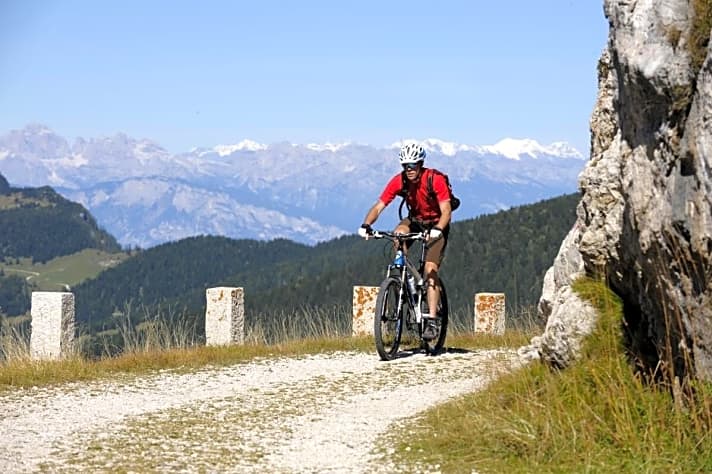   Der Kaiserjägerweg zählt zu den bekanntesten Militärstraßen unter Mountainbikern.