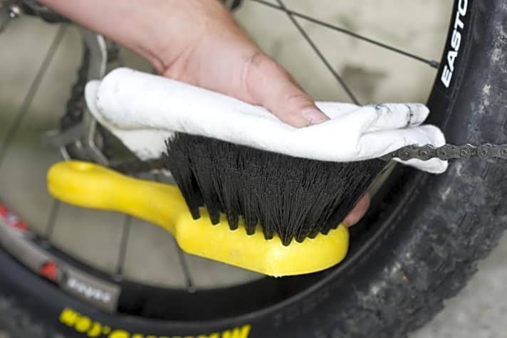 am fahrrad hinten die kette is laut im leerlauf