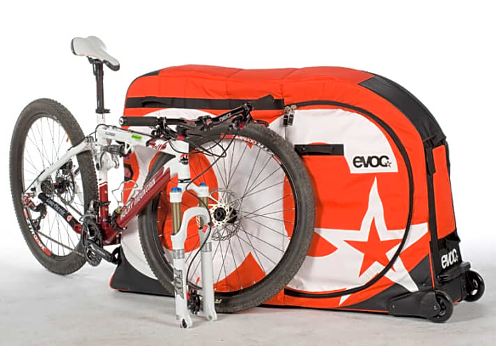   Special Edition: Das Rocky Mountain Element SE kommt für 3590 Euro inklusive Evoc-Bike-Tasche im Wert von 270 Euro.