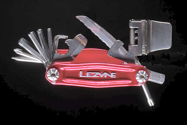   Das Lezyne Stainless 20: ein typisches Mini-Tool für Mountainbiker.
