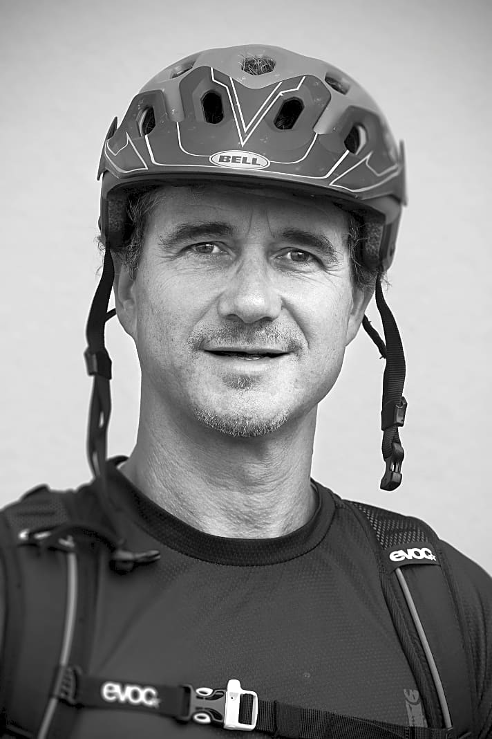   Rider: Josh Welz, BIKE-Chefredakteur. Fährt Bike seit 1999; Gewicht/Größe 81 kg/1,83 m; Fahrertyp Enduro/Tour; Lieblingsrevier technische Trails
