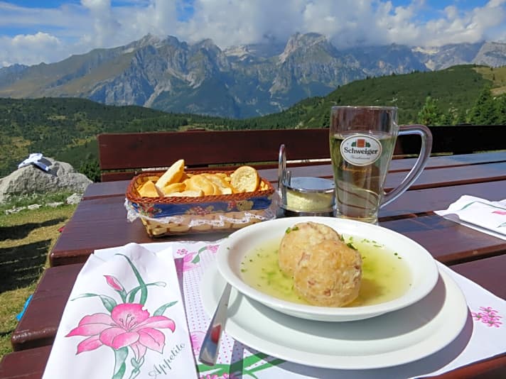   Köstliche regionale Küche wie im Bait del Germano (San Lorenzo in Banale).