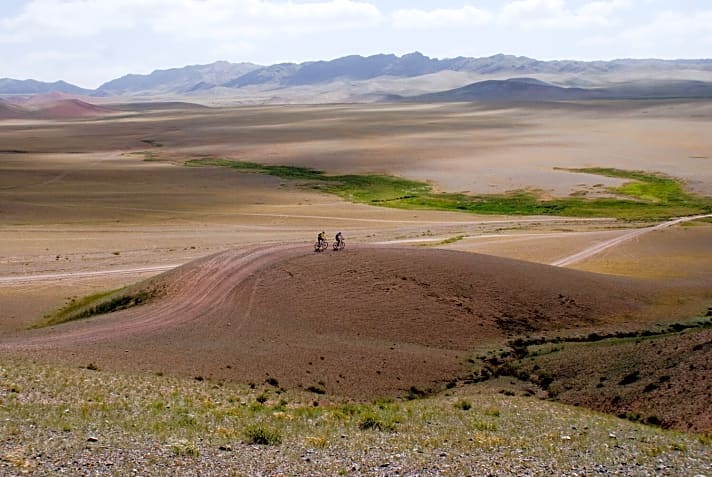   Bei der Mongolia Bike Challenge können die Teilnehmer die unvergleichliche mongolische Landschaft hautnah erleben.
