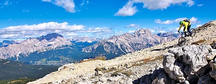   Dolomiten-Wochenende: Forcella Ambrizzola, Nuvolau-Hütte, Cinque Torri, Porta Vescovo und Passo di Crepe Rosse – mehr sport- und landschaftliche Highlights sind in zwei Tagen nicht möglich.