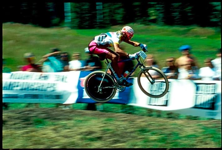   Seit 1990 ist Greg "HB" Herbold als erster Downhill-Weltmeister unsterblicher Teil der Mountainbike-Geschichte.