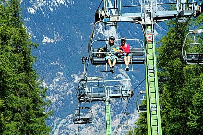   Von Sulden aus hilft die Gondel hinauf. In Südtirol shuttlen auch kleine Sessellifte.