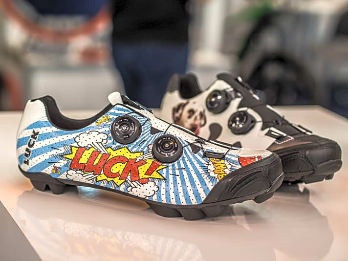   Der spanische Hersteller Luck lädt bei seinen Top-Schuh Galaxy zum selbst designen ein.