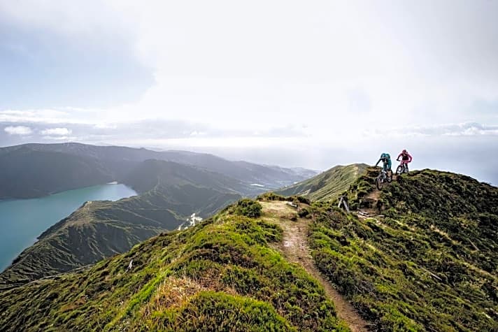   Beste Aussicht und Lieblings-Trail-Berg der Einheimischen: Pico da Barrosa (947 m).