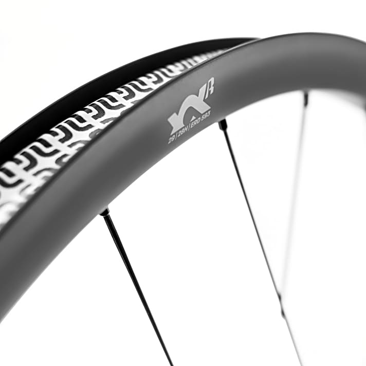   Für Trailbiker ist die IW28-Felge mit 28 Millimetern Maulweite gedacht. Hier ist mehr Spielraum für breite Reifen vorhanden.