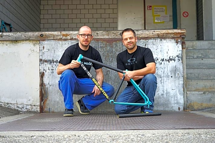   Reto Trachsel und Stefan Utz berechnen 3500 Euro für die Fertigung der Replika. 