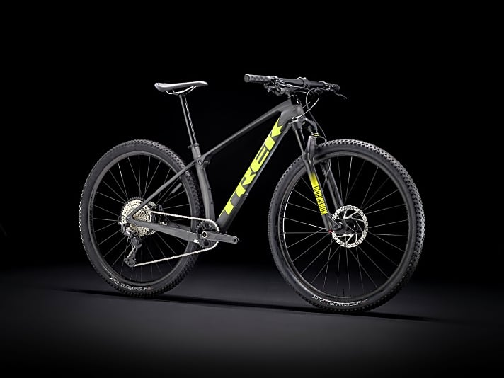   Das Procaliber 9.6 mit Rockshox Recon Gold, Shimano SLX-Antrieb und 23 Millimeter breiten Bontrager Kovee Comp-Laufrädern. Preis: 2200 Euro.