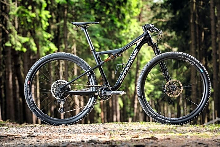   Cannondale Scalpel-Si: 10,2 kg / 101/106 mm / 29 Zoll – 7699 Euro.