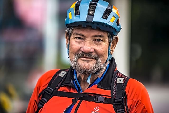   Alpinist mit Herz und Seele: Andi Heckmair (79) ist als Sohn des Erstbesteigers der Eiger Nordwand mit den Bergen großgeworden. Nach einem  Lawinenunfall Ende der 70er-Jahre konnte der Bergführer verletzungsbedingt  seinen Beruf nicht mehr ausüben und sattelte aufs Mountainbike um.