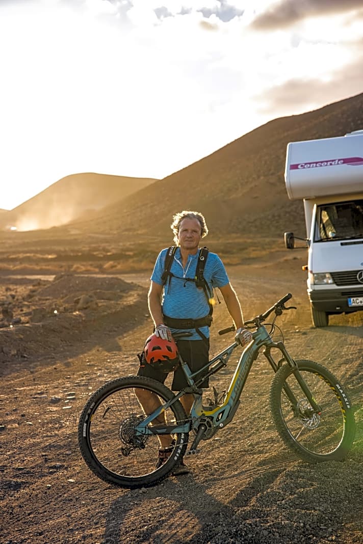   Partnerglück: Fünf Geschichten von Menschen, die im Corona-Jahr einen neuen Partner gefunden haben – das E-Mountainbike