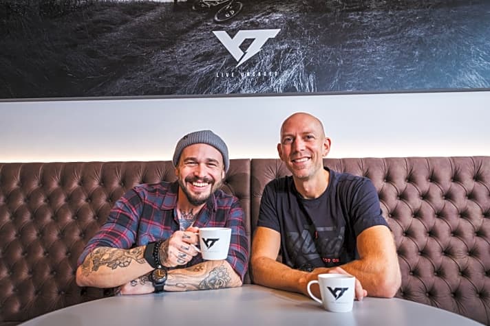   YT-Gründer und CVO Markus Flossmann (links) mit CEO Sam Nicols.