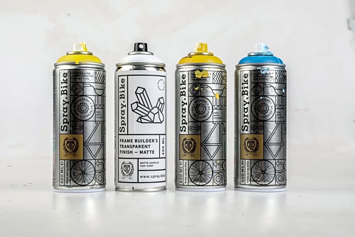   Den Pulverlack von Spray.Bike gibt es in zahlreichen Farben für 11,99 Euro pro 400-ml-Dose >> <a href="https://www.awin1.com/cread.php?awinmid=19942&awinaffid=471469&clickref=B+Fahrradlack&ued=https%3A%2F%2Furban-zweirad.de%2Fproducts%2Ffahrradlack" target="_blank" rel="noopener noreferrer nofollow">hier erhältlich</a> *