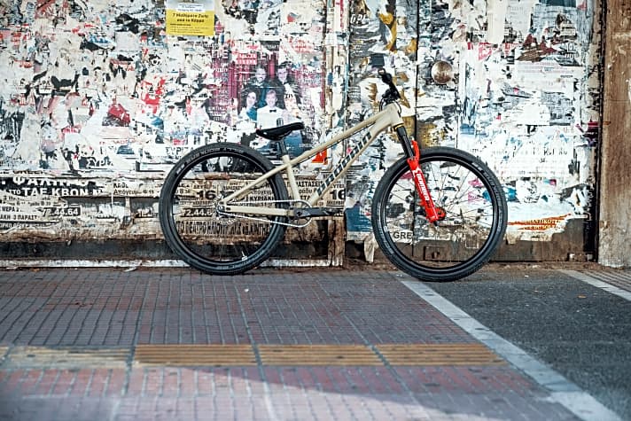   Fresh: Propain Trickshot heißt das neue Dirtbike des Bike-Versenders vom Bodensee.