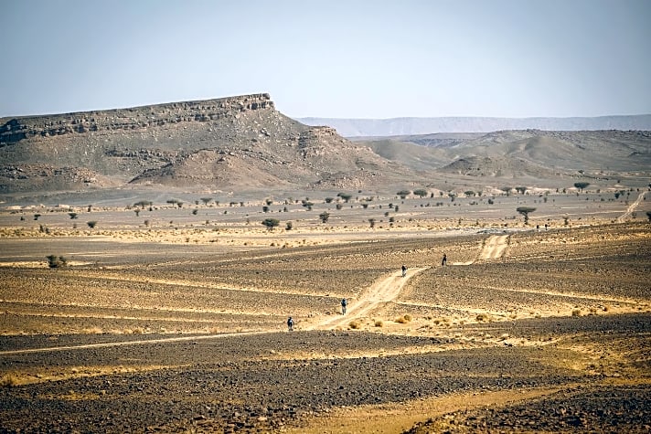 Titan Desert Marokko: MTB-Etappenrennen zwischen Wüste und Atlas-Gebirge.