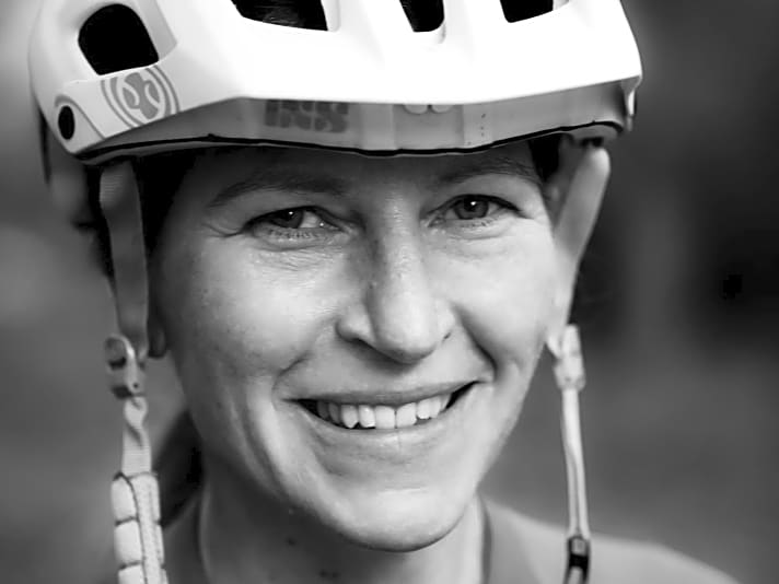 BIKE-Reiseredakteurin Gitta Beimfohr ist selbst in jeder freien Sekunde mit dem  Bike unterwegs und schöpft aus einem Reichen Erfahrungsschatz für die Tourenplanung.