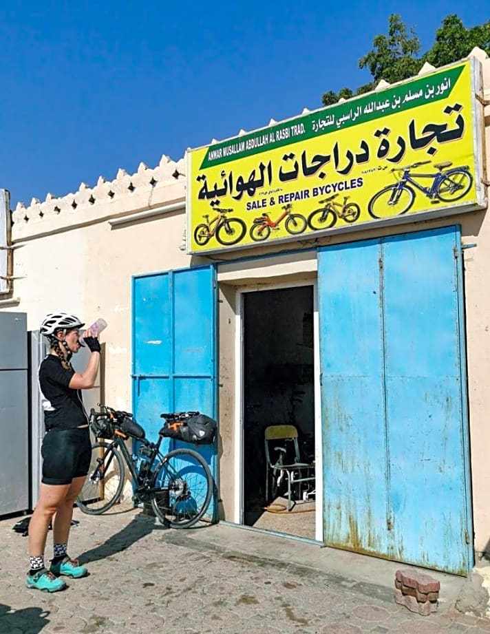   Kein Radladen im Oman hat eine Pumpe für Sclaverandventile.