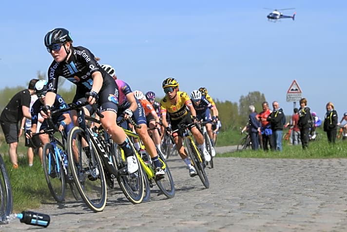 Der Frauen-Klassiker Paris-Roubaix wurde bei Eurosport 2:15 Stunden im TV übertragen.