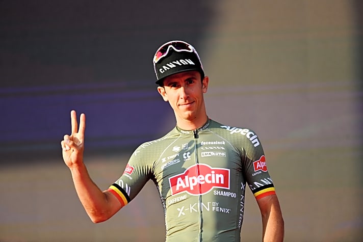 Beim Giro d’Italia 2022 waren Dries De Bondt und das Team Alpecin-Fenix mit einem Sondertrikot unterwegs.