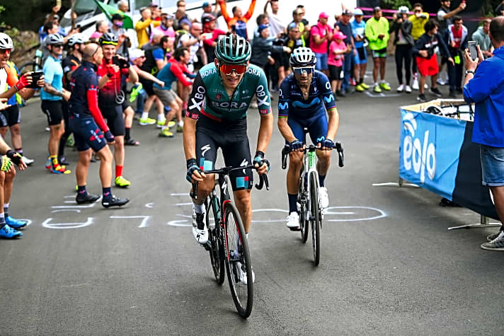 Valverde muss Kämna am Ende der 16. Giro-Etappe 2022 doch ziehen lassen