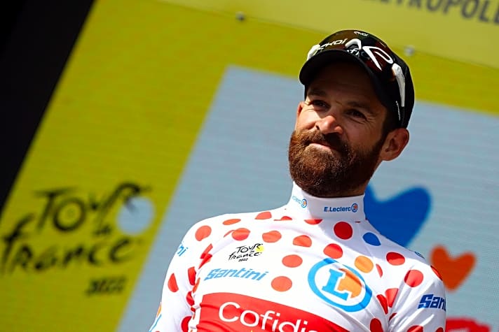 Simon Geschke fährt bei der Tour de France weiter im Bergtrikot.