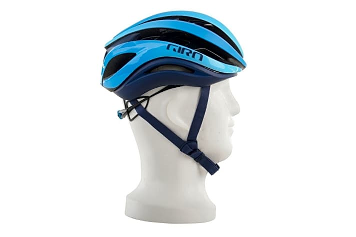   Der teuerste Helm mit Mips ist der Giro Aether Mips und kostet 320 Euro