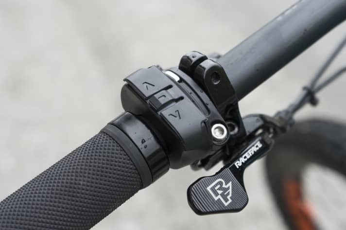   Schön schlicht: Der neue Remote-Hebel für die Motorsteuerung ist noch dezenter als sein Vorgänger. Per Vibration gibt er klares Feedback in welchen Modus geschalten wurde.