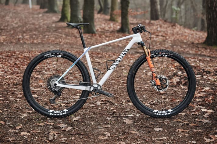   CANYON Exceed CFR Team | 8,8 kg / 100 mm / 29" 5799 Euro¹