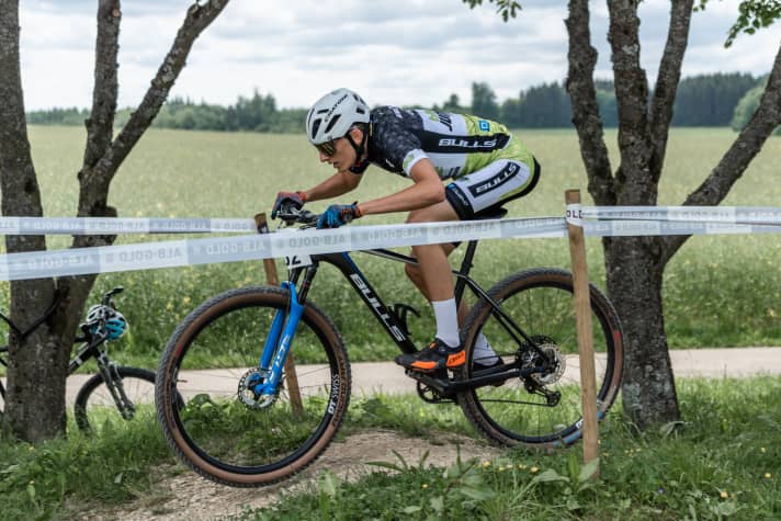   Ohne Sturz durch das Zeitfahren am Samstag - Max freut sich über Platz 14 in Böhringen.
