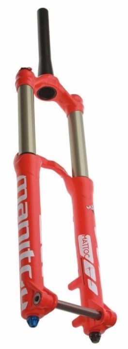 Über Volumenspacer lässt sich die Mattoc 2 von Manitou nun besser anpassen, die Hexloc SL-Steckachse spart an der 160er-Gabel 32 Gramm.