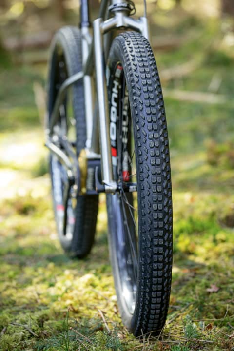   Auf den sehr breiten Felgen des Pilot generieren die 3"-Trax-Fatty-Reifen ein Fatbike-artiges Fahrverhalten.