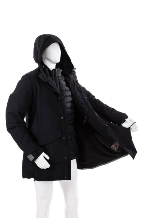 <a href="http://www.tucanourbano.com/" target="_blank" rel="noopener noreferrer nofollow">Tuvcano Urbano</a>  Magic Parka – Gold Award   Herausnehmbare Innenjacke, Ventilationsöffungen, herausklappbare Fäustling-Handschuhe und Reflektoren – an dieser Jacke ist so gut wie alles dran, was geht. Ach ja: Taschen für Schulter- Ellbogen und Rückenprotektoren auch.  Jury Statement: Diese Jacke ist das Schweizer Taschenmesser in der Fahrradbekleidung. Gefertigt aus atmungsaktiven Materialien, bietet sie eine Vielzahl von Reißverschlüssen, Taschen und Schleifen, mit deren Hilfe sich die Allwetterjacke, die auch einen Regenschutz für die Beine beinhaltet, in eine Alltagsjacke umwandeln lässt.