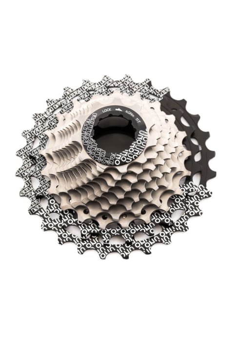 <a href="http://rotorbike.com/" target="_blank" rel="noopener noreferrer nofollow">Rotor</a>  Uno Rennrad-Kassette   Die 11-fach-Kassette mit 11-28 Zähnen und jeweils aus dem Vollen gefrästen Aluminium- sowie Stahl-Ritzelkörpern ist die wohl leichteste Kassette der Welt.  Jury Statement: Für eine 11-fach-Kassette ist die Rotor Uno mit 135 Gramm wirklich extrem leicht. Damit allein verdient sie sich schon einen Award.