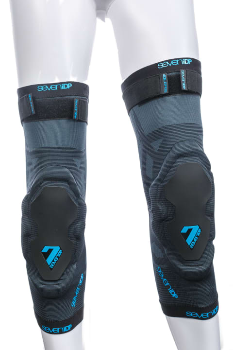 AWARD WINNER - Project Knee Pad  Hersteller: SeveniDP - Jury Statement: Uns gefällt das angenehme Tragegefühl dieses Knieschoners. Er schützt nicht nur die Kniescheibe, sondern auch die umliegenden Bereiche gegen Hautabschürfungen.