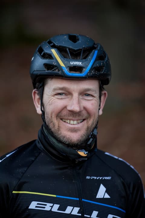   Über Karl Platt (42), "Mr. Cape Epic", muss nichts weiteres gesagt werden. Als Marathon-Spezialisten gehen dem Wahl-Pfälzer Haltbarkeit und Komfort über die letzten Hundertstelsekunden im Anstieg.