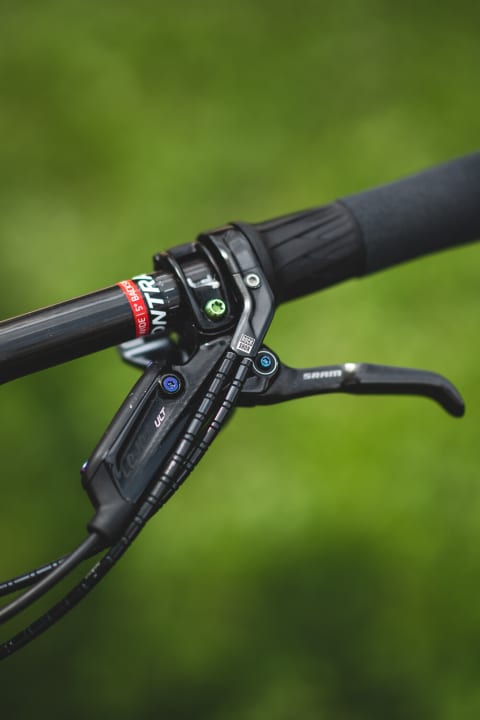   Die Nokon Aluminium-Bowdenzughülsen verleihen dem Twist-Loc nicht nur ein schickes Aussehen, sondern auch eine bessere Performance.